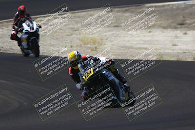 media/Sep-06-2025-CRA (Sat) [[cd32356307]]/Races/Race 2/
